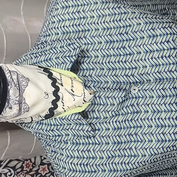 Foxcroft wrinkle free button front shirt - Picture 3 of 9